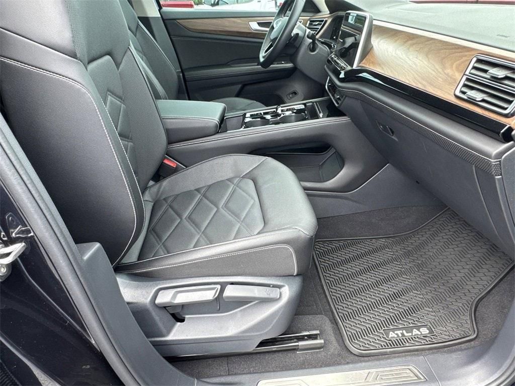 used 2024 Volkswagen Atlas car, priced at $33,854