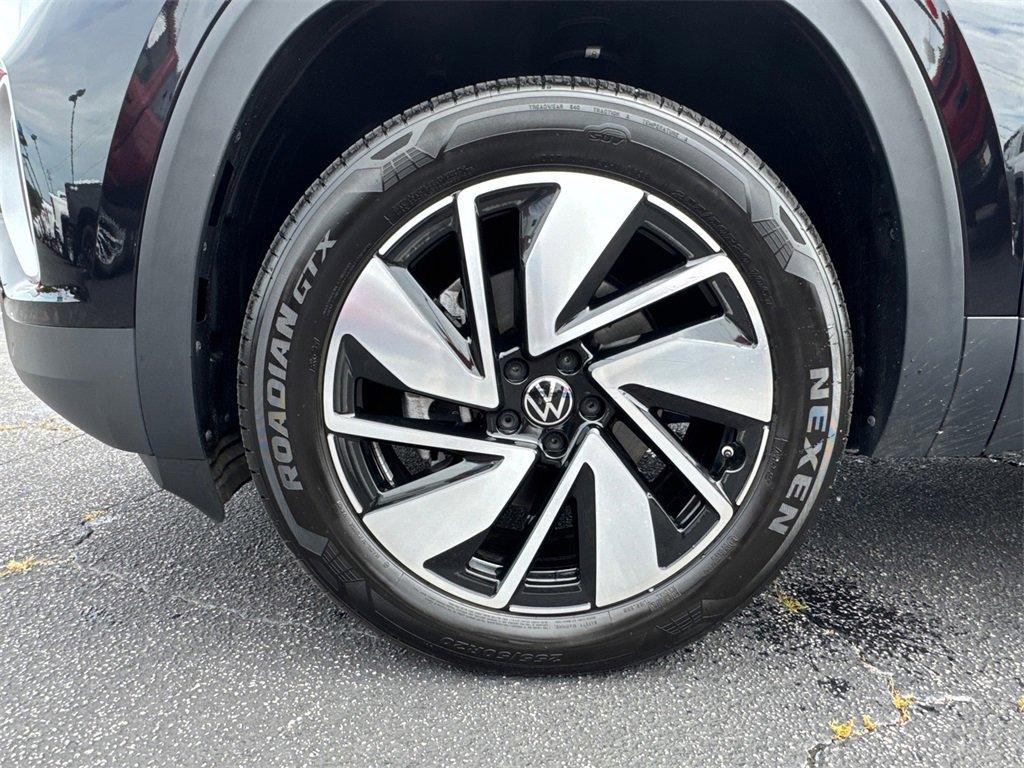 used 2024 Volkswagen Atlas car, priced at $33,854