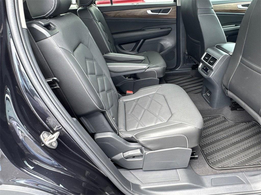 used 2024 Volkswagen Atlas car, priced at $33,854