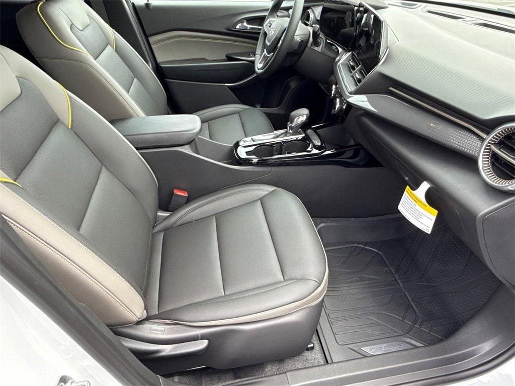 new 2025 Chevrolet Trax car, priced at $26,995