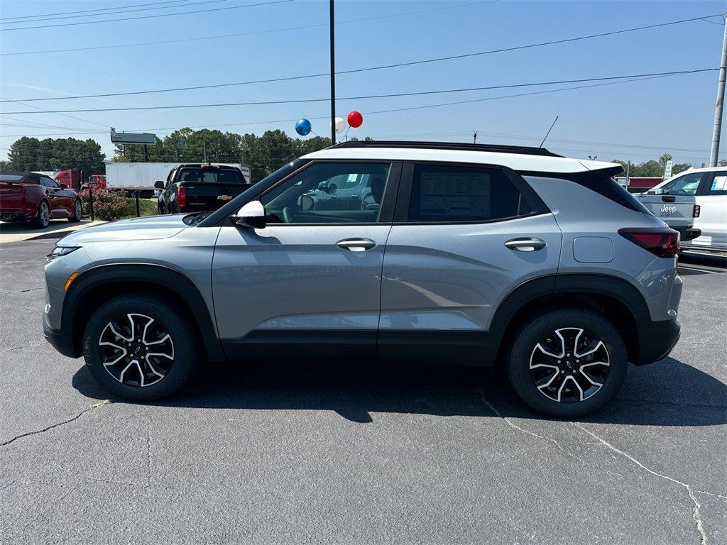 new 2025 Chevrolet TrailBlazer car, priced at $31,594