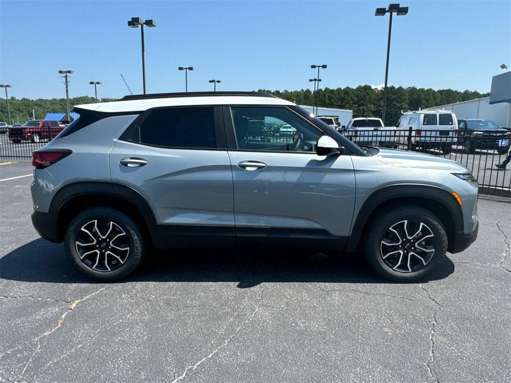 new 2025 Chevrolet TrailBlazer car, priced at $31,594