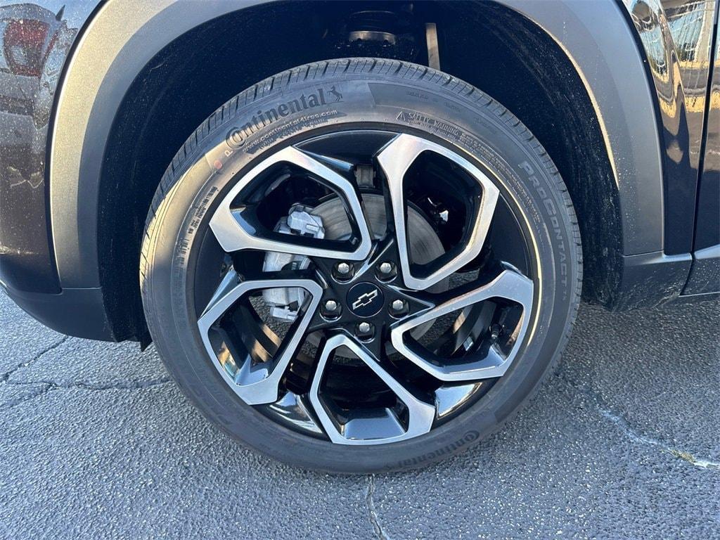 new 2026 Chevrolet Trax car, priced at $27,800