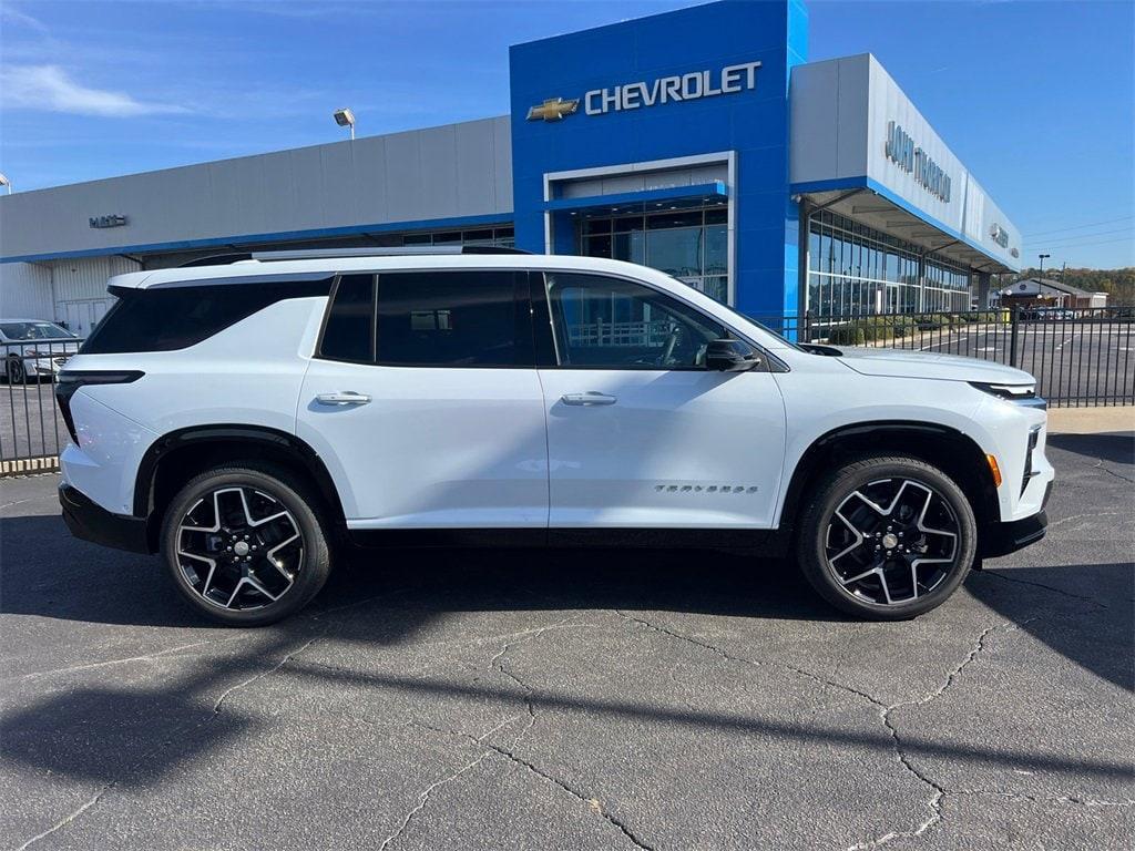 new 2026 Chevrolet Traverse car, priced at $57,415
