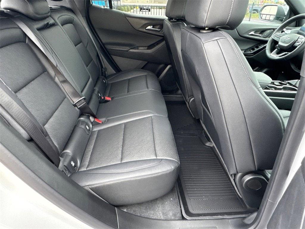 new 2026 Chevrolet Equinox car, priced at $31,610