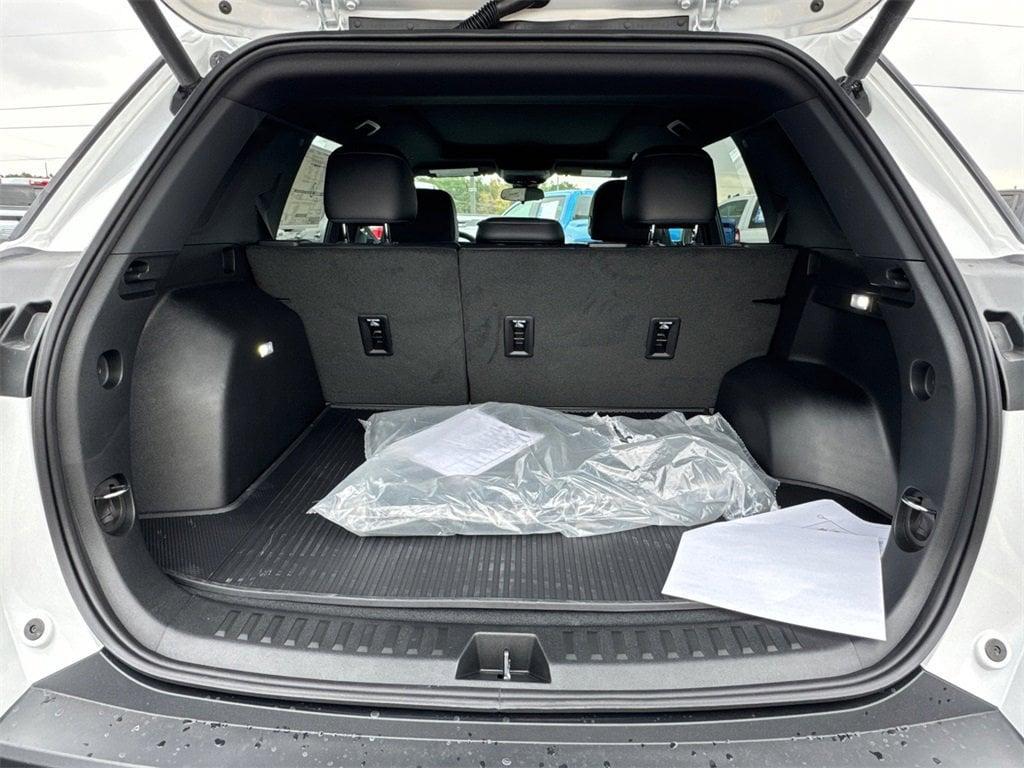 new 2026 Chevrolet Equinox car, priced at $31,610