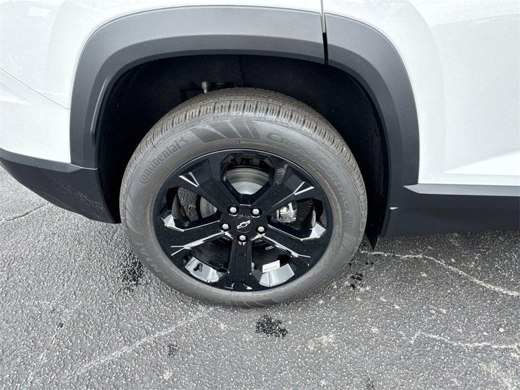 new 2026 Chevrolet Equinox car, priced at $31,610