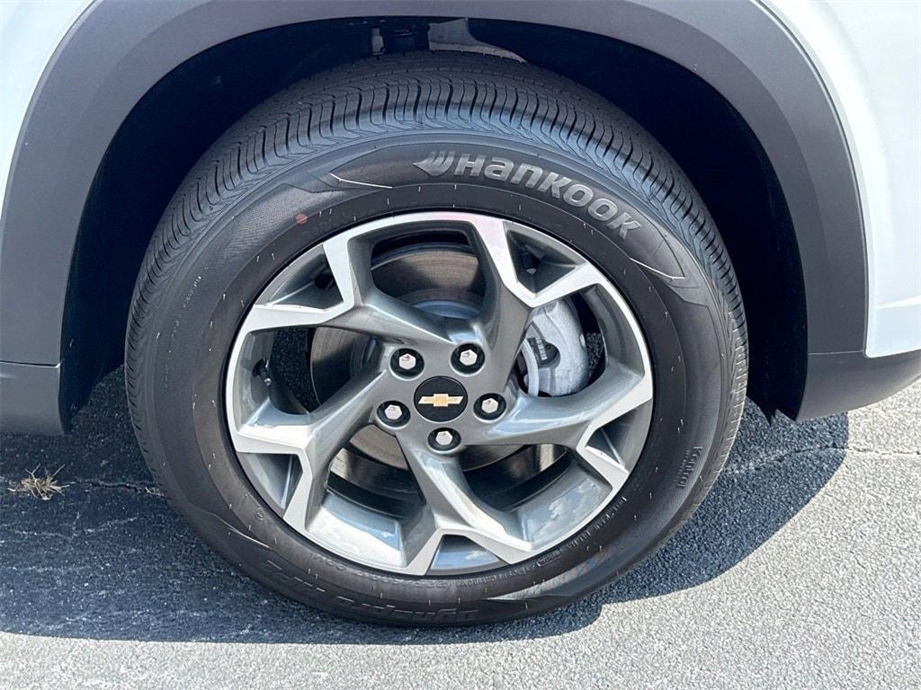 new 2025 Chevrolet Trax car, priced at $20,095