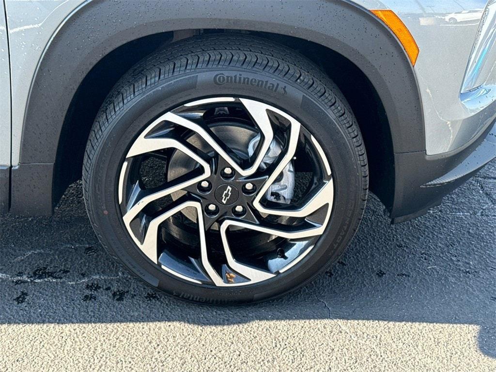 new 2025 Chevrolet TrailBlazer car, priced at $29,994