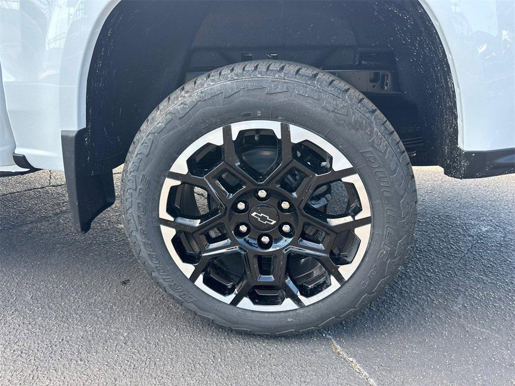 new 2026 Chevrolet Colorado car, priced at $45,005