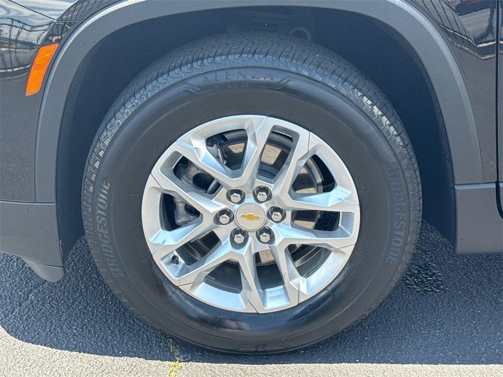 used 2023 Chevrolet Traverse car, priced at $27,546
