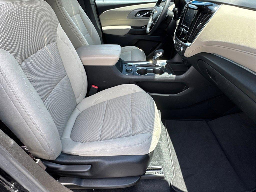 used 2023 Chevrolet Traverse car, priced at $27,546