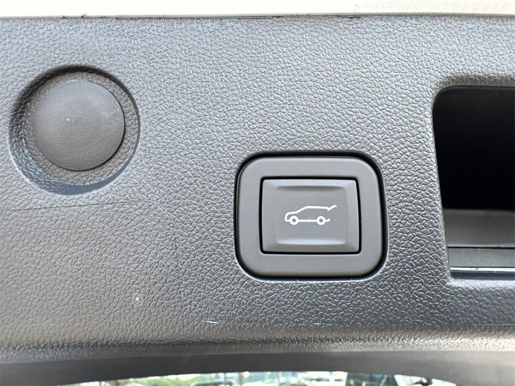 new 2026 Chevrolet Equinox car, priced at $37,610