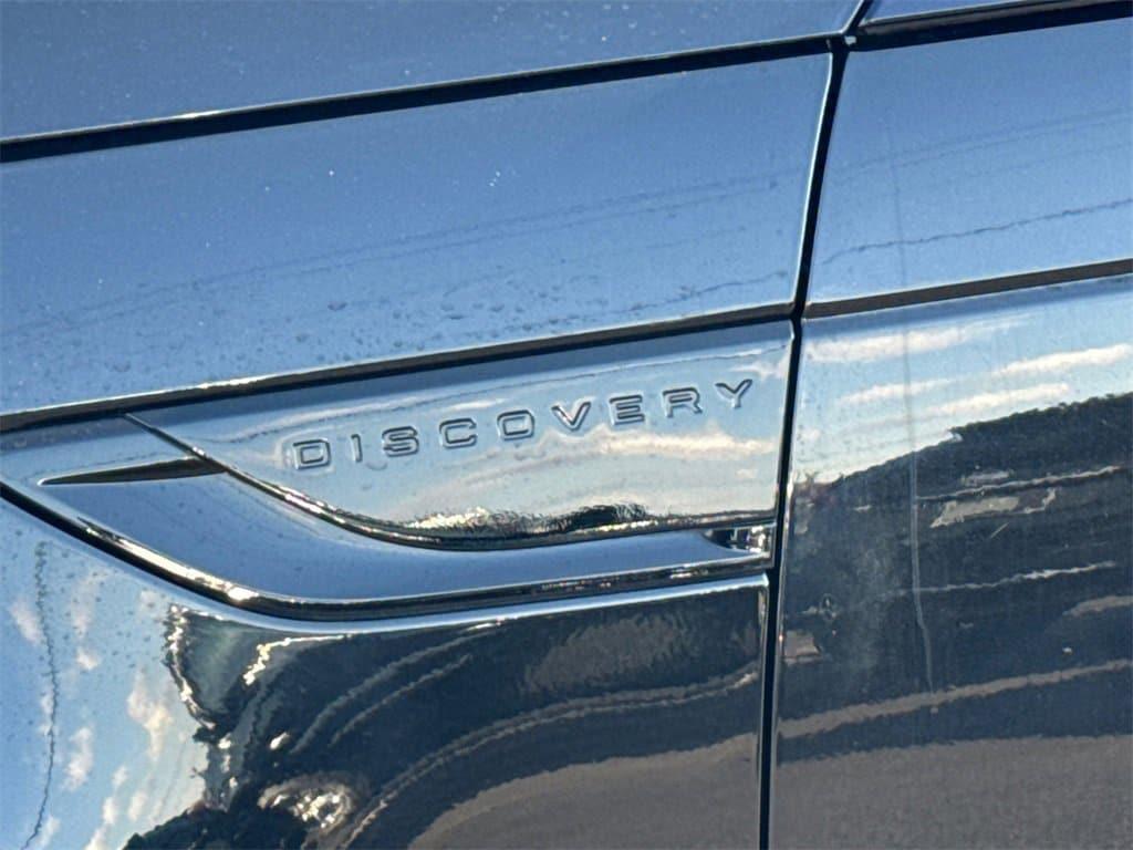 used 2019 Land Rover Discovery car, priced at $19,148