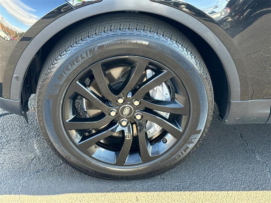 used 2019 Land Rover Discovery car, priced at $19,412