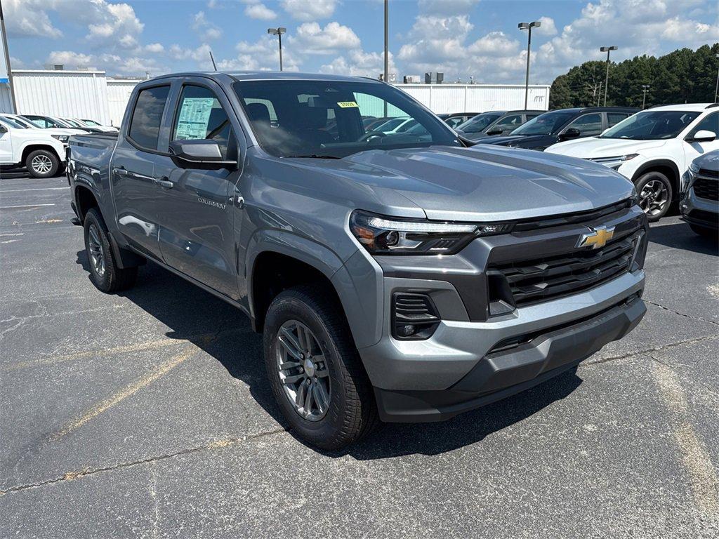 new 2025 Chevrolet Colorado car, priced at $38,079