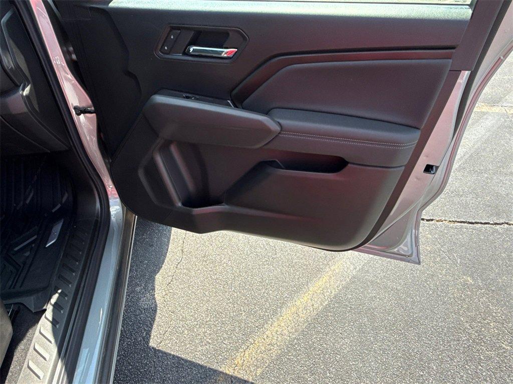 new 2025 Chevrolet Colorado car, priced at $38,079