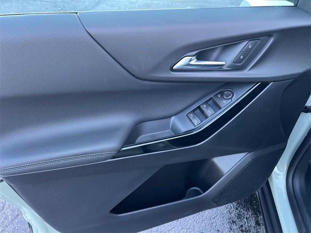 new 2026 Chevrolet Equinox car, priced at $24,495