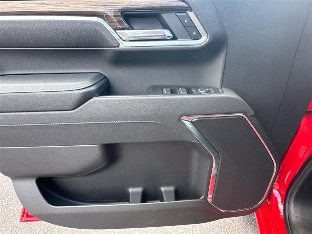new 2025 Chevrolet Silverado 1500 car, priced at $41,040