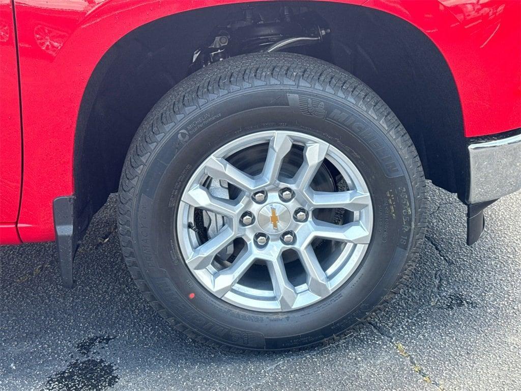 new 2025 Chevrolet Silverado 1500 car, priced at $41,040