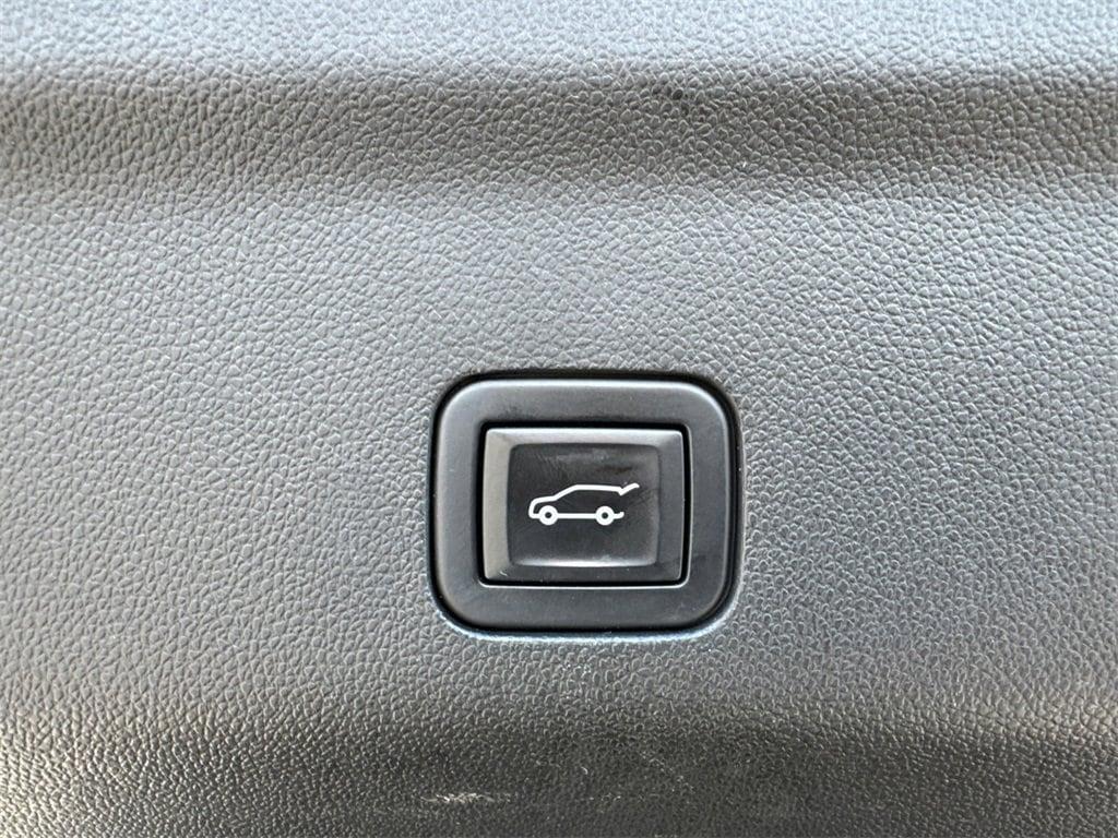 used 2021 Chevrolet Tahoe car, priced at $46,354