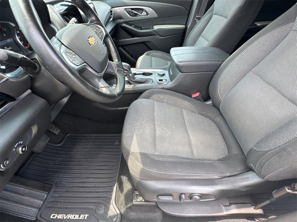 used 2023 Chevrolet Traverse car, priced at $23,987