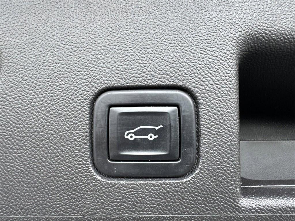 used 2022 Chevrolet Equinox car, priced at $19,314