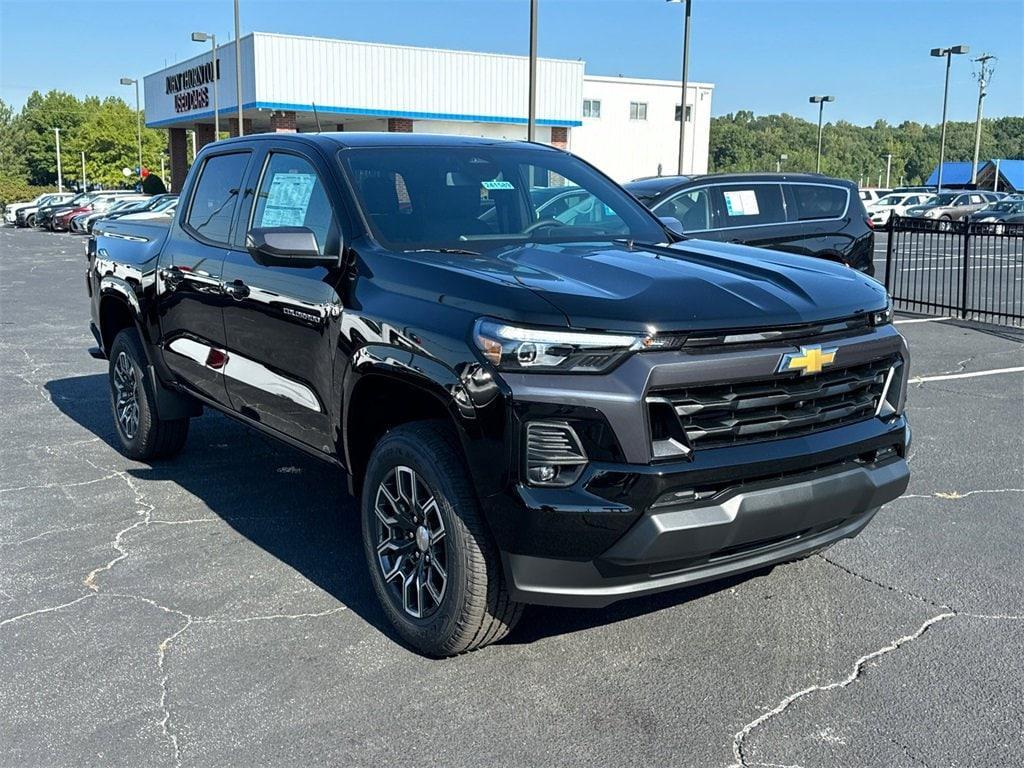 new 2024 Chevrolet Colorado car, priced at $37,706