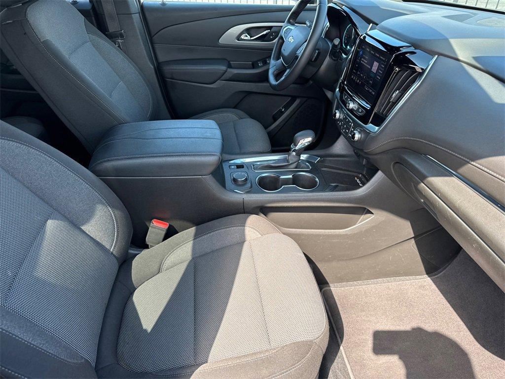 used 2022 Chevrolet Traverse car, priced at $19,274