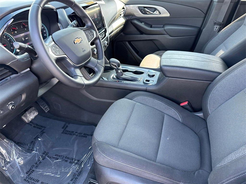 used 2022 Chevrolet Traverse car, priced at $19,274