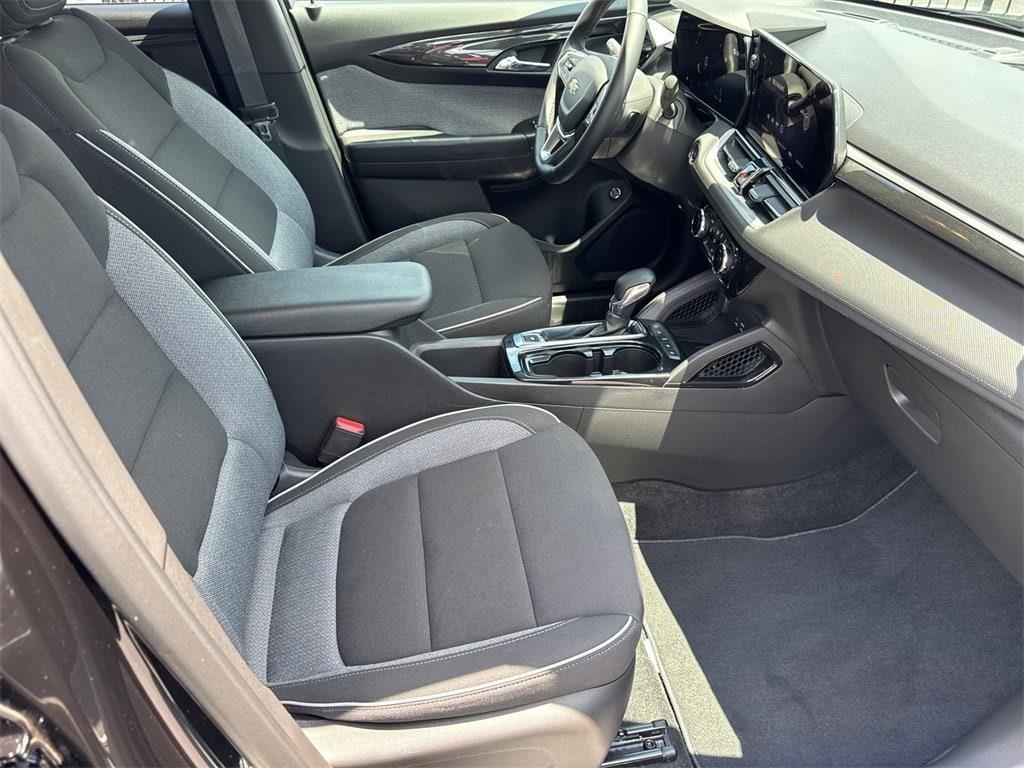 used 2025 Chevrolet TrailBlazer car, priced at $24,996