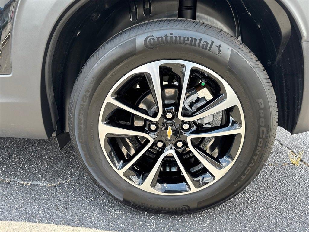 used 2025 Chevrolet TrailBlazer car, priced at $24,996