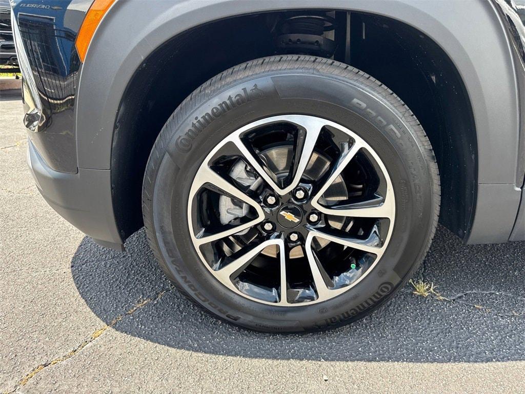 used 2025 Chevrolet TrailBlazer car, priced at $24,996