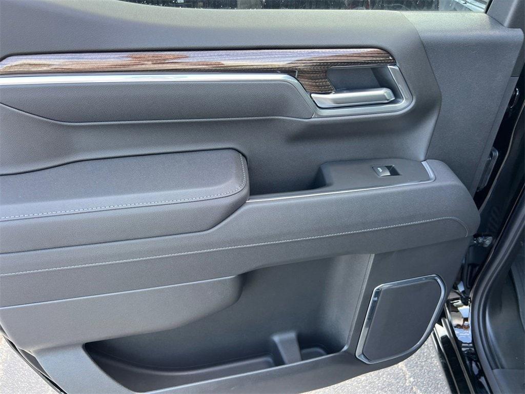 new 2025 Chevrolet Silverado 1500 car, priced at $55,250