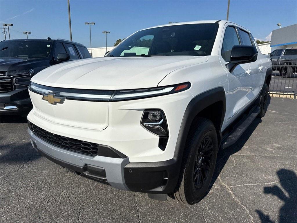 new 2025 Chevrolet Silverado EV car, priced at $70,435