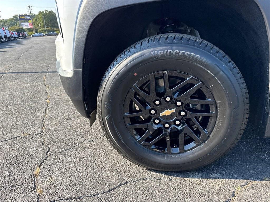 new 2025 Chevrolet Silverado EV car, priced at $70,435