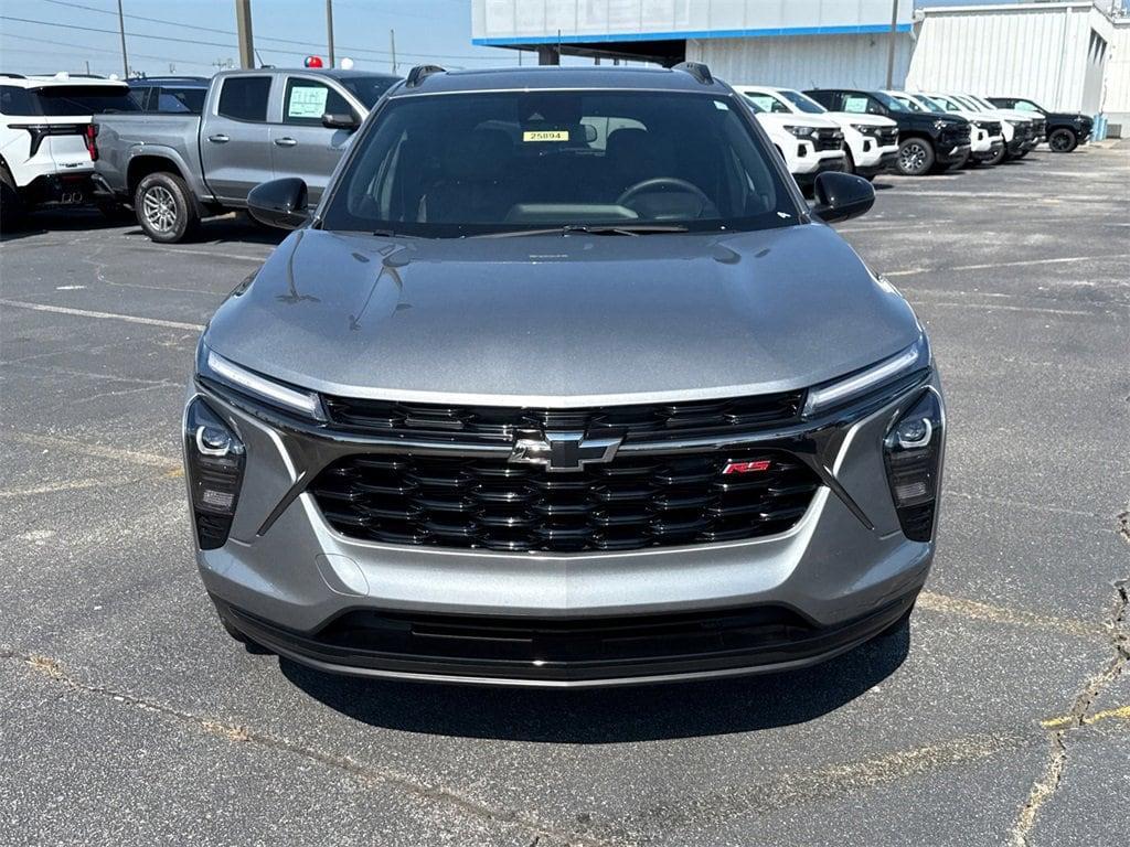 new 2025 Chevrolet Trax car, priced at $27,085