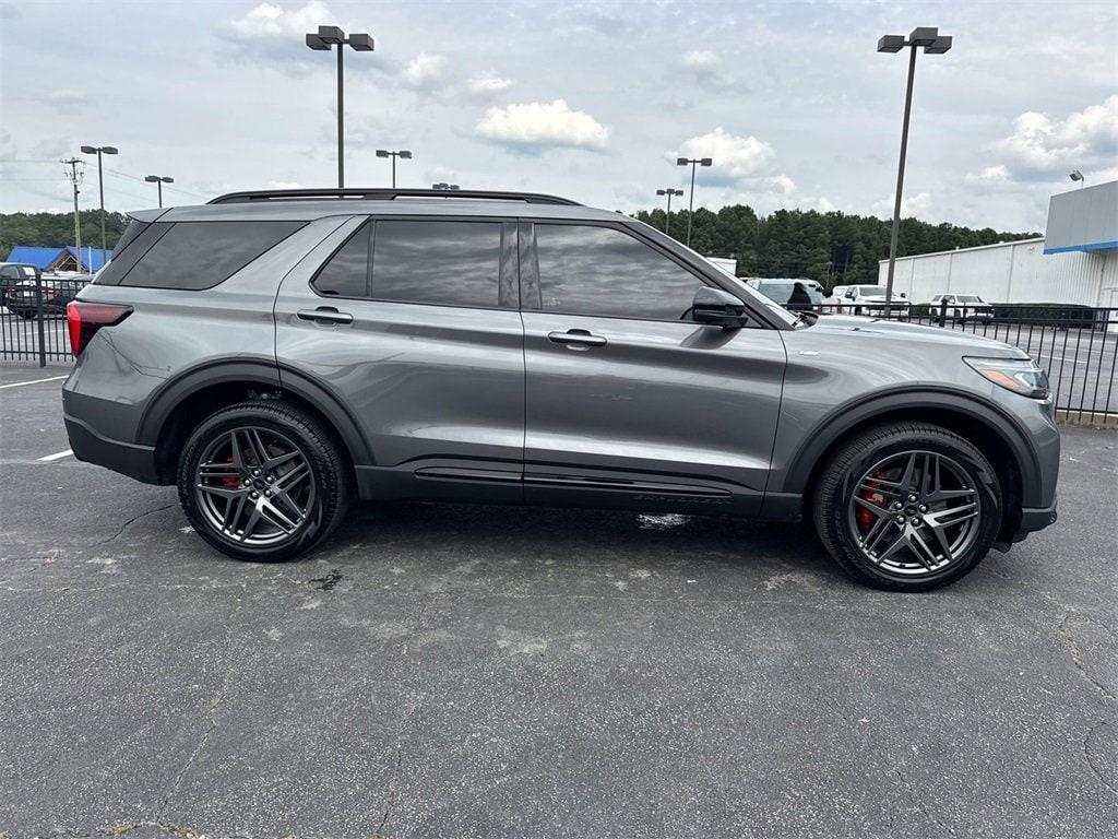 used 2025 Ford Explorer car, priced at $44,554