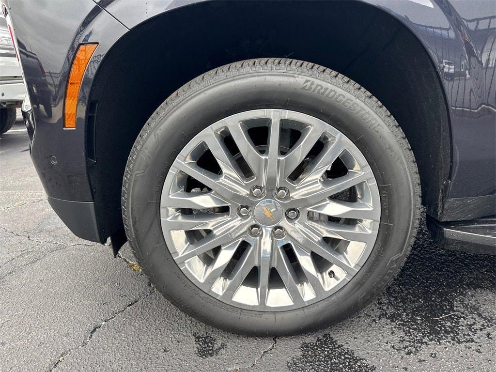 new 2025 Chevrolet Suburban car, priced at $79,120