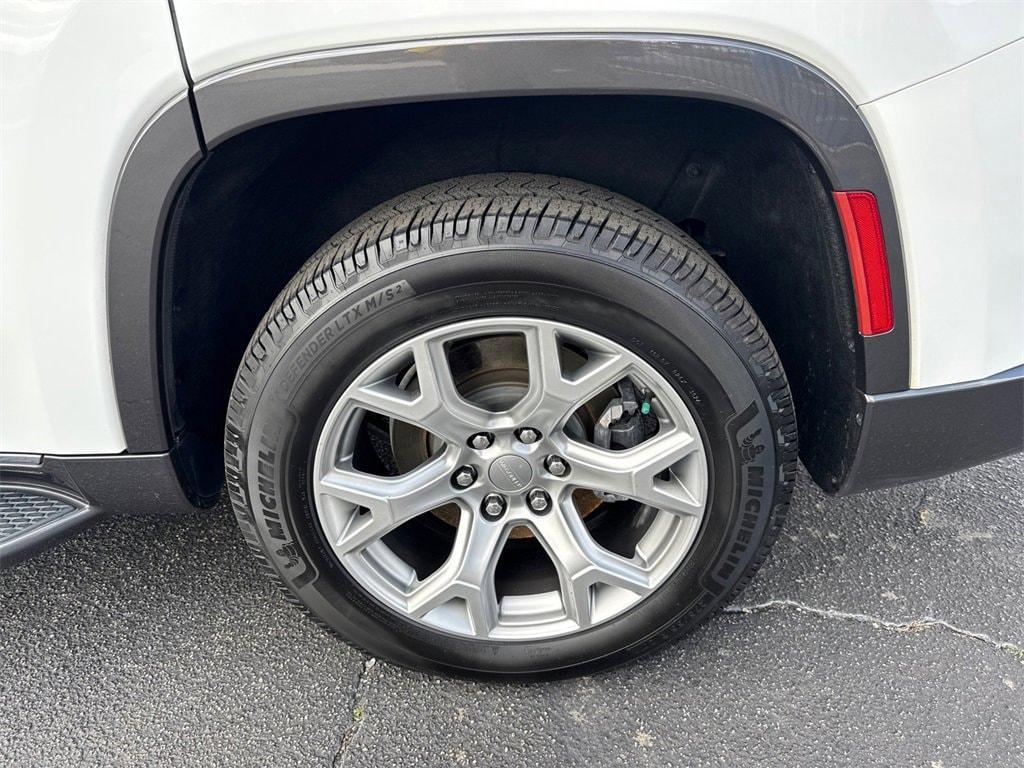 used 2022 Jeep Wagoneer car, priced at $43,997