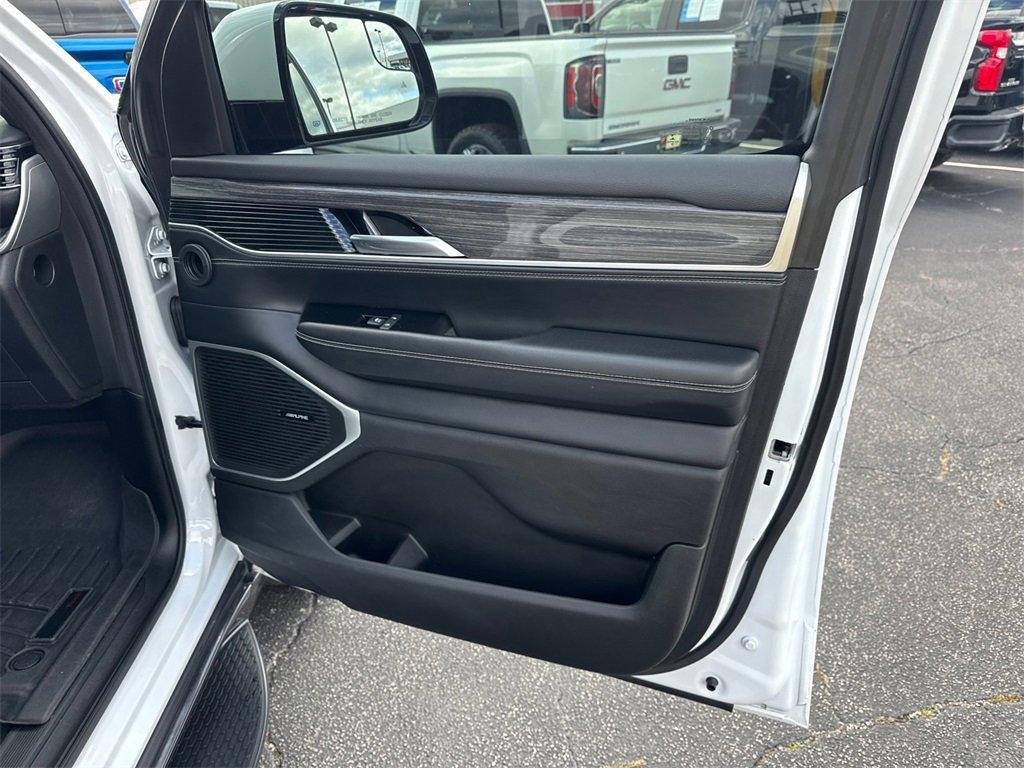 used 2022 Jeep Wagoneer car, priced at $43,997