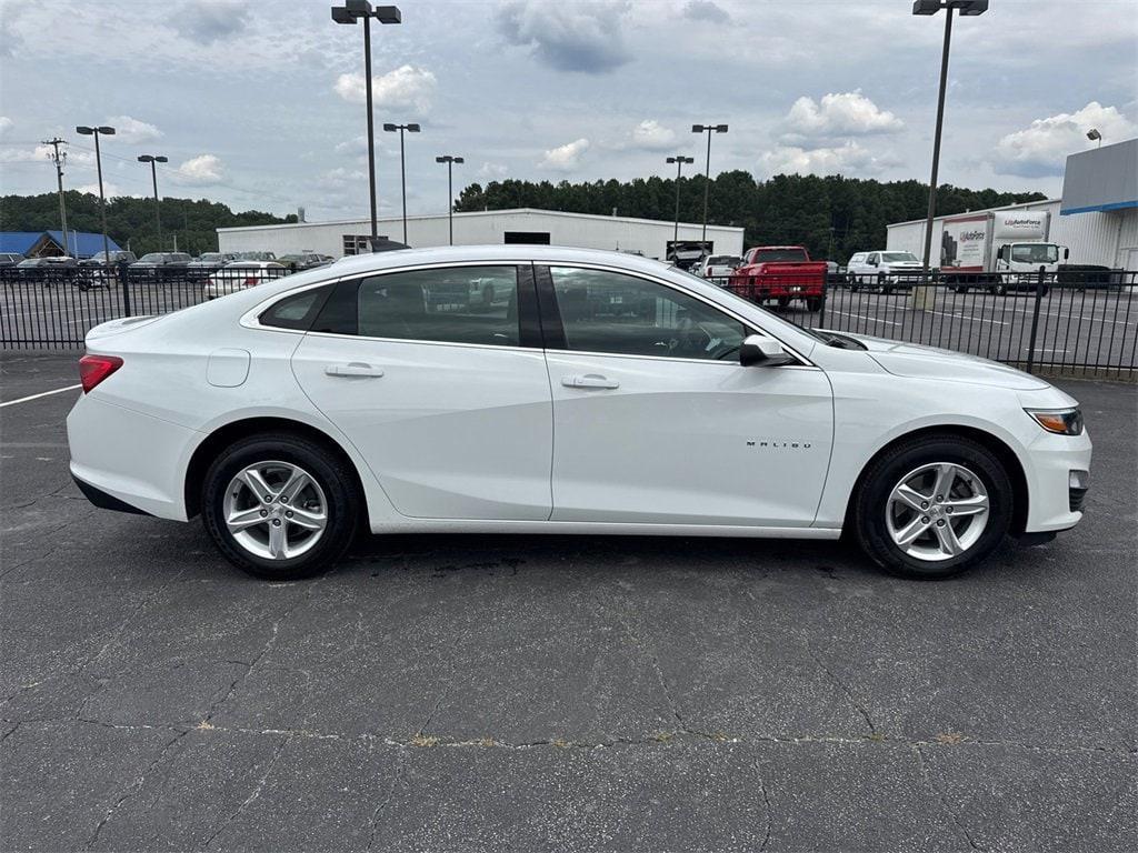 new 2025 Chevrolet Malibu car, priced at $20,995