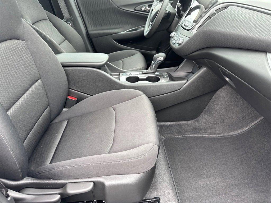 new 2025 Chevrolet Malibu car, priced at $20,995