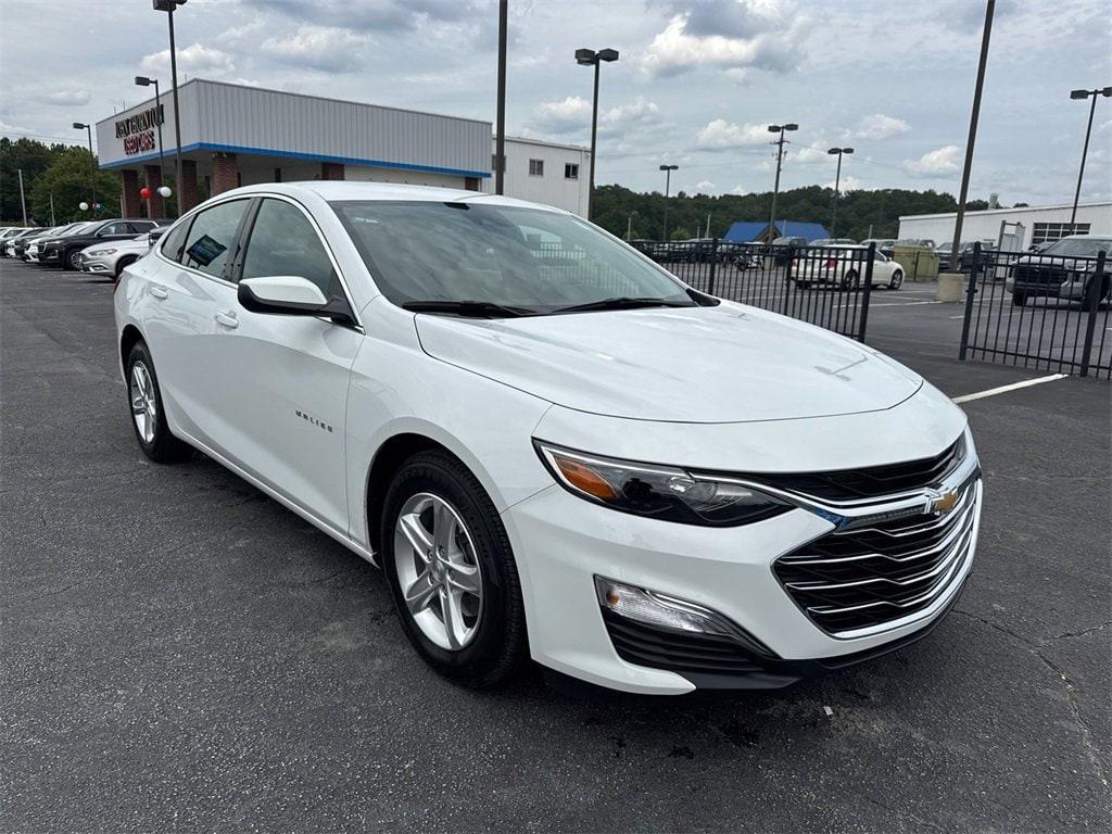 new 2025 Chevrolet Malibu car, priced at $20,995