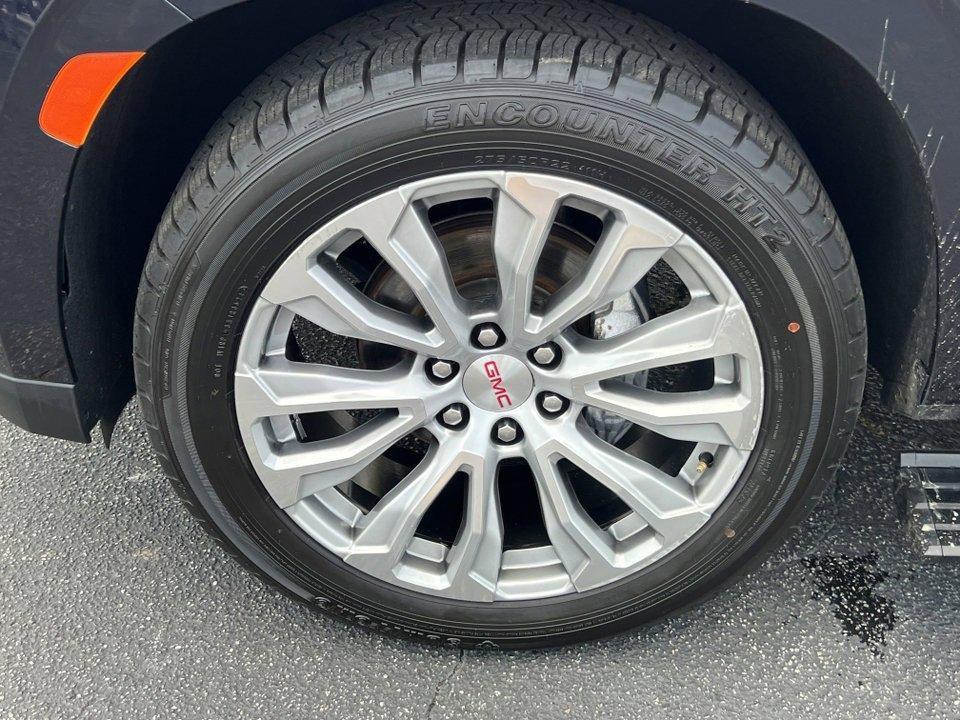 used 2023 GMC Yukon XL car, priced at $51,996