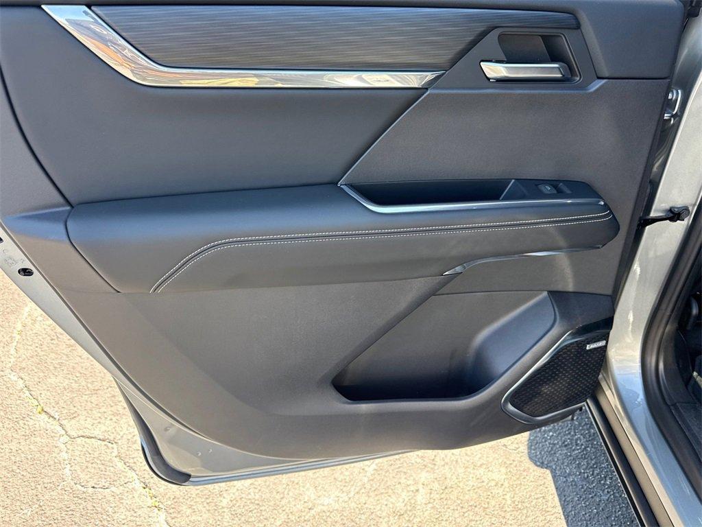 used 2024 GMC Acadia car, priced at $39,314