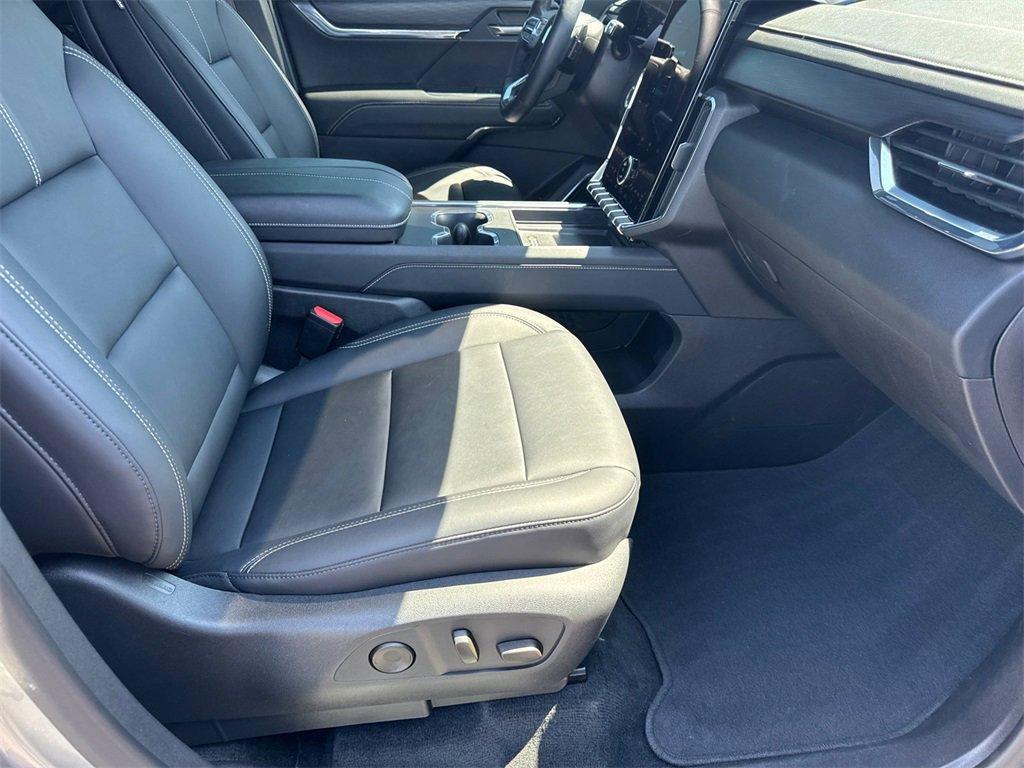 used 2024 GMC Acadia car, priced at $39,314