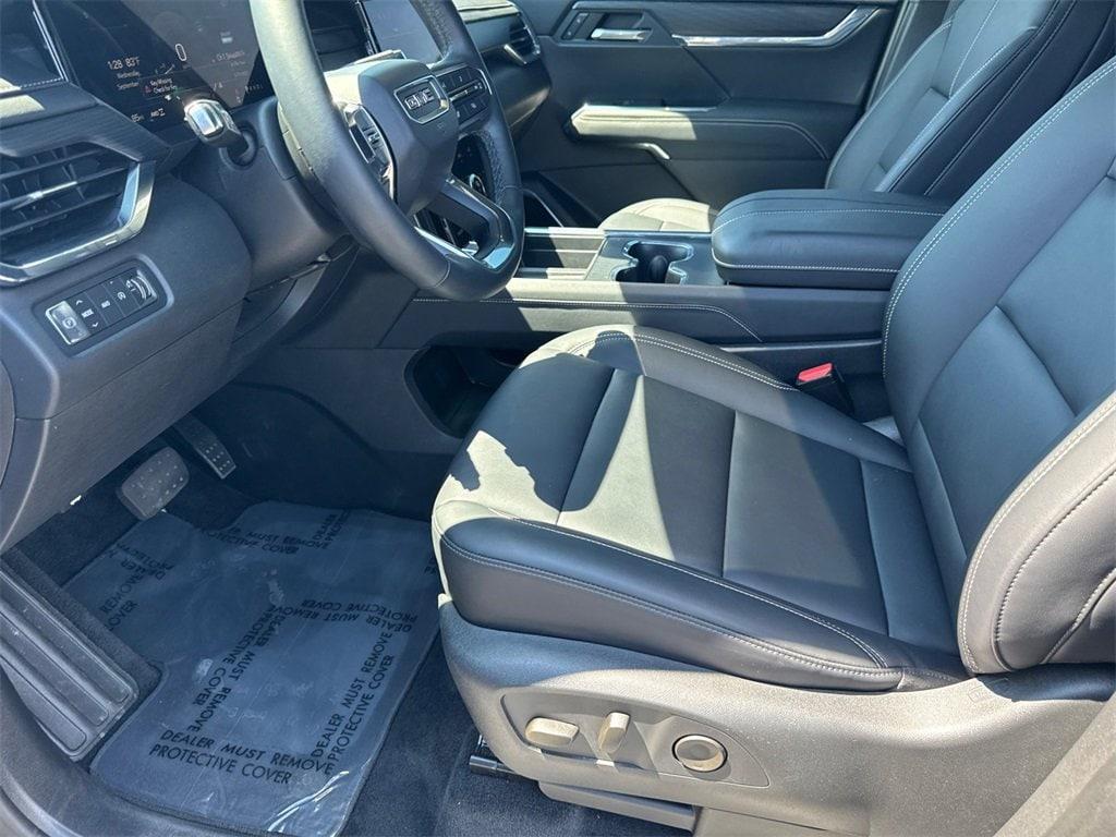 used 2024 GMC Acadia car, priced at $39,314