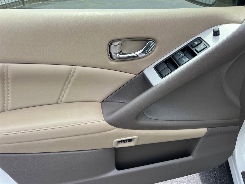 used 2011 Nissan Murano car, priced at $5,554