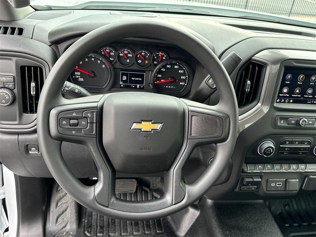 new 2025 Chevrolet Silverado 1500 car, priced at $32,102